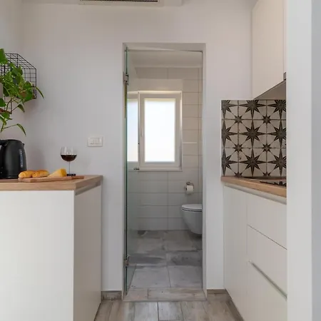 Apartmani Luce Trogir Exterior foto